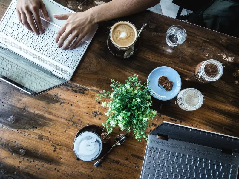 increase productivity working from home - productivity tips for students - improve productivity bloggers freelancers and digital nomads - increase productivity workplace 