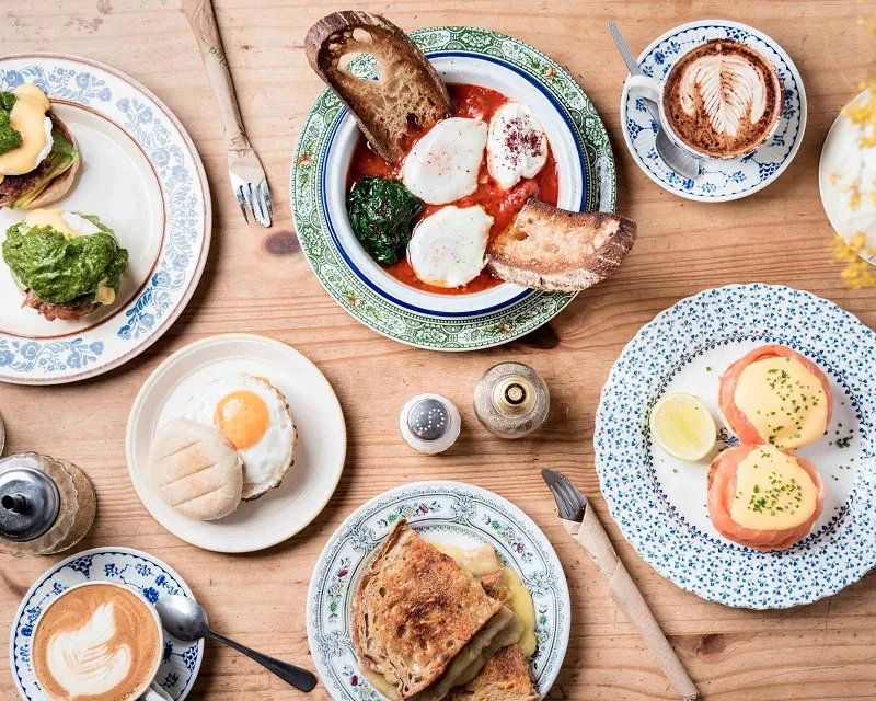 halal brunch london - best halal brunch in london - best brunch east london - halal restaurants east london - halal burgers east london - halal breakfast in london - halal food oxford street- halal brunch spots east london - fancy halal restaurants london - bake street