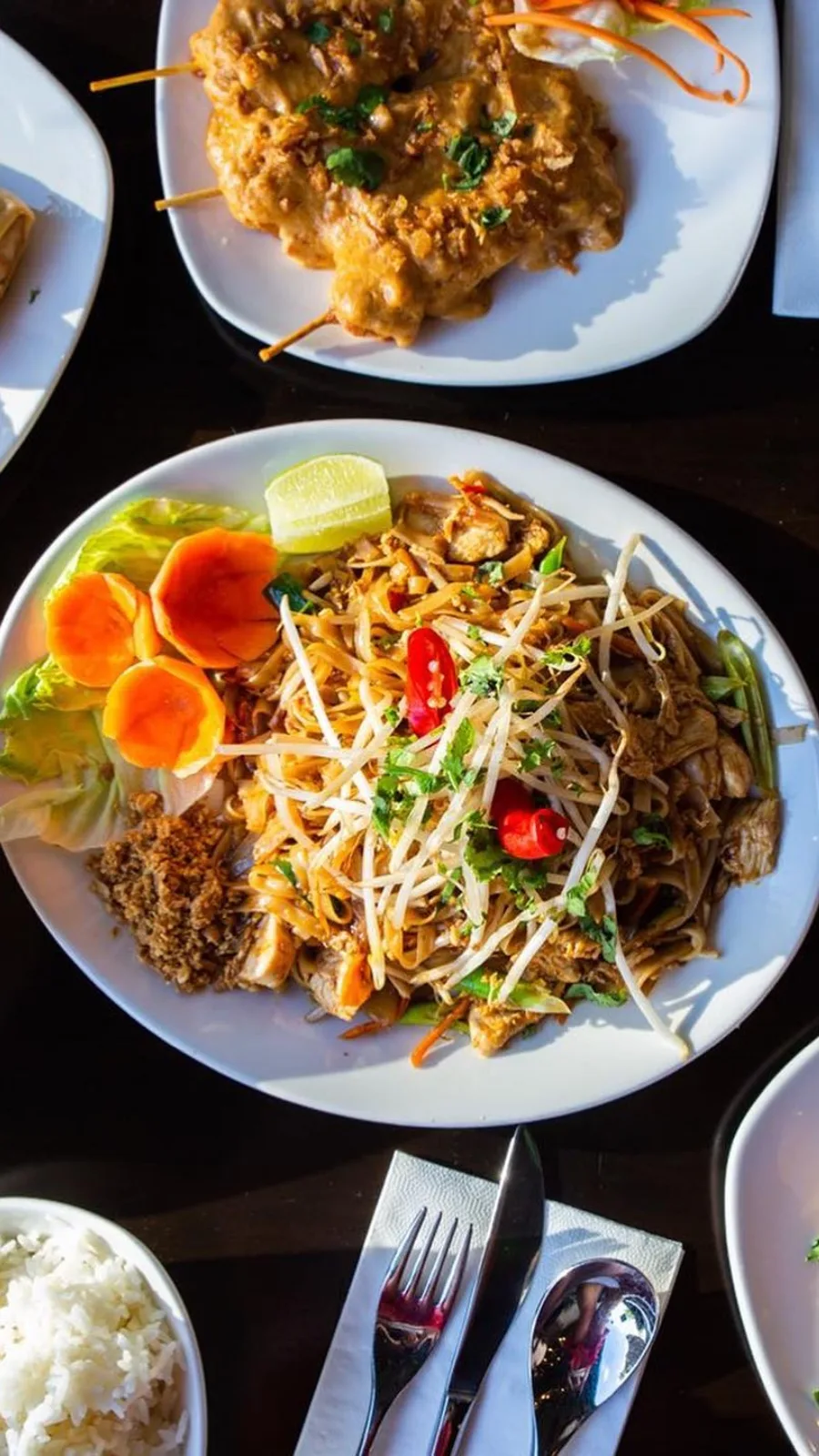 Halal Certified Restaurants in London: Thai ‘n’ Pie