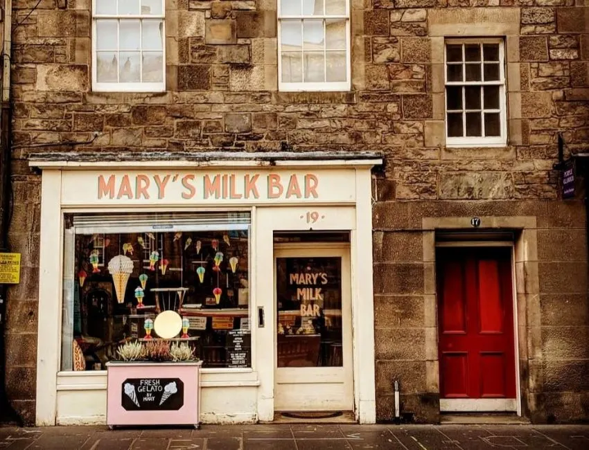 most instagrammable cafes in edinburgh scotland - most beautiful cafes in edinburgh most instagrammable places - most unique cafes in edinburgh - most colorful cafes in edinburgh scotland - pink cafe edinburgh - mary's milk bar