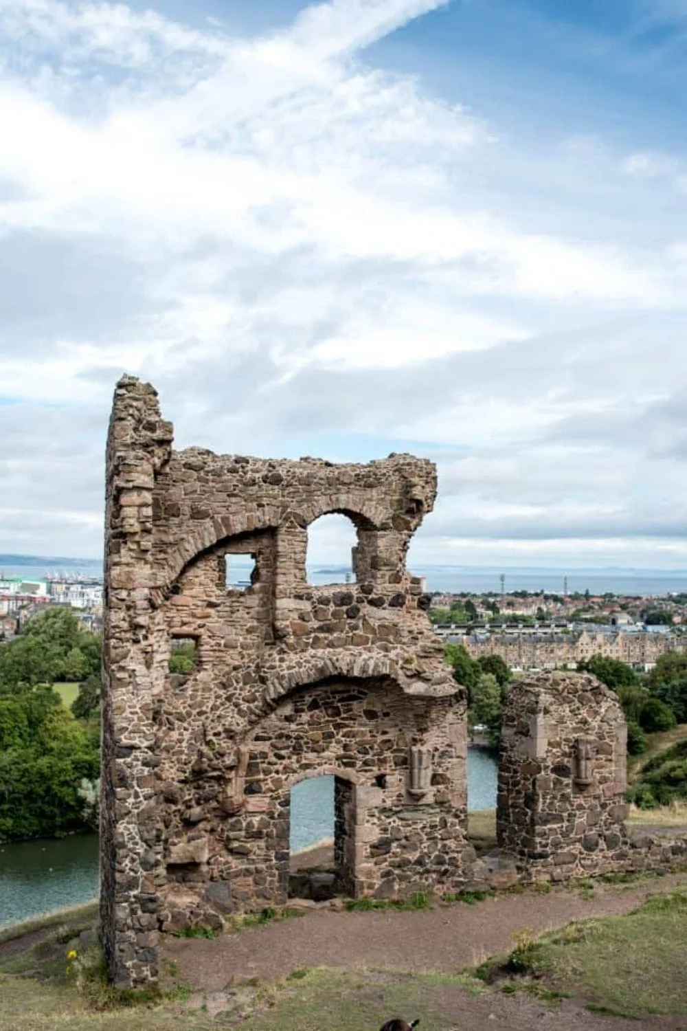 most instagrammable places in edinburgh scotland - what to do in edinburgh - best things to do in edinburgh scotland - most colorful places in edinburgh - most instagrammable cafes in edinburgh - best viewpoints in edinburgh - best photo spots in edinburgh - best photography spots in edinburgh - most beautiful places to visit in edinburgh - holyrood park