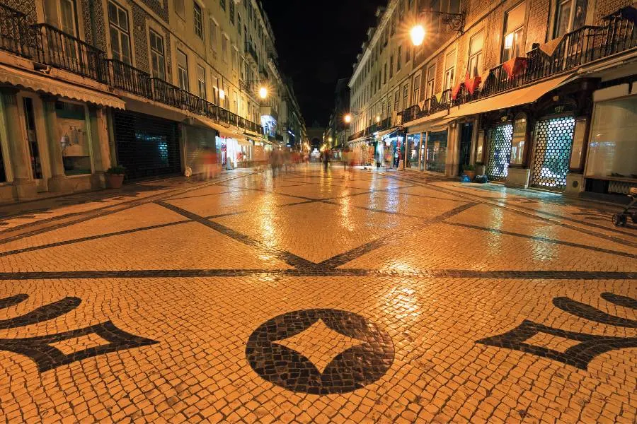 most instagrammable places in lisbon portugal - best things to do in lisbon - most colorful places in lisbon - best photography spots in lisbon - best places to take pictures in lisbon portugal - most beautiful places to visit in lisbon portugal - rua augusta