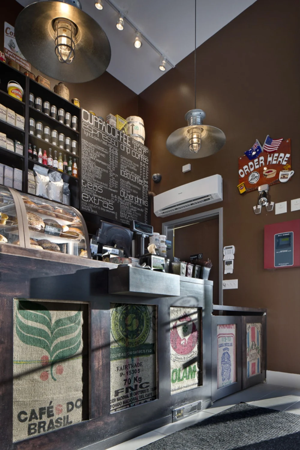 best cafes to work in boston ma - best coffee shops to work in boston - best cafes to work in back bay boston - best study cafe in boston - best laptop friendly cafes in boston ma - best coffee shops to study boston - best coffee shop to work boston financial - best cafes to work in cambridge boston - cuppacoffee traveler st