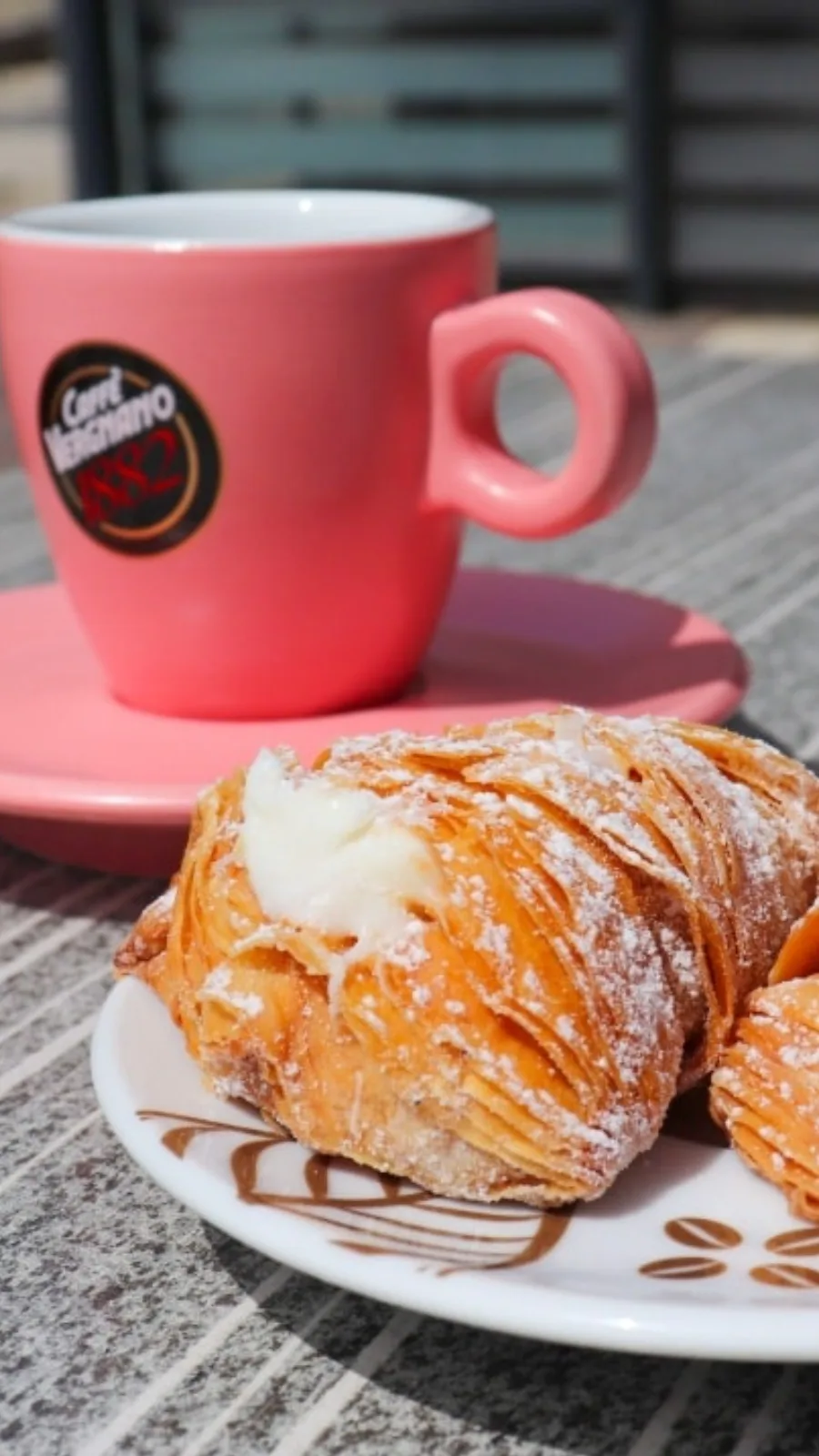 best italian cafes in london - italian coffee shops london - best italian coffee shops near me - dove fare colazione a londra - best italian coffee london - italian breakfast london - cornetto a londra - miglior caffe a londra cremino cornetti