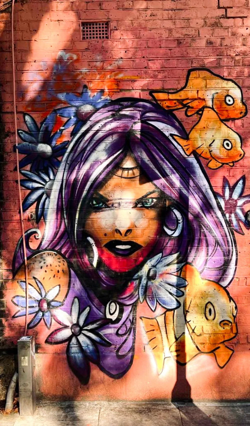 best brick lane street art - best street art in london - best street art in brick lane - prettiest places in london - best free things to do in london - best things to do in brick lane - best things to do in shoreditch - best things to do in bethnal green - most beautiful places in london - best streets for street art in london - best areas for street art in london neighborhoods - best markets in shoreditch - best markets in brick lane - best cafes in brick lane - best restaurants in brick lane - best street art in east london - most colorful places in london - most instagrammable places in london