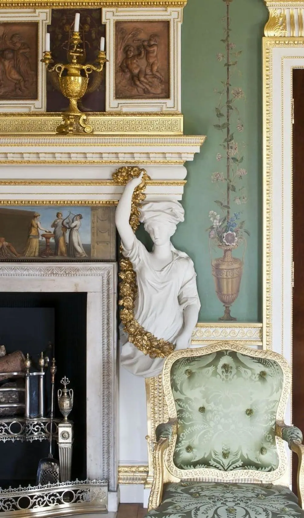 most secret royal palaces in london - secret castles in london - most beautiful stately houses in london - most historic houses in london - stately homes in london - most beautiful interiors in london - most secret art galleries in london - romantic date ideas in london - prettiest places in london - most instagrammable places in london - best palaces in london