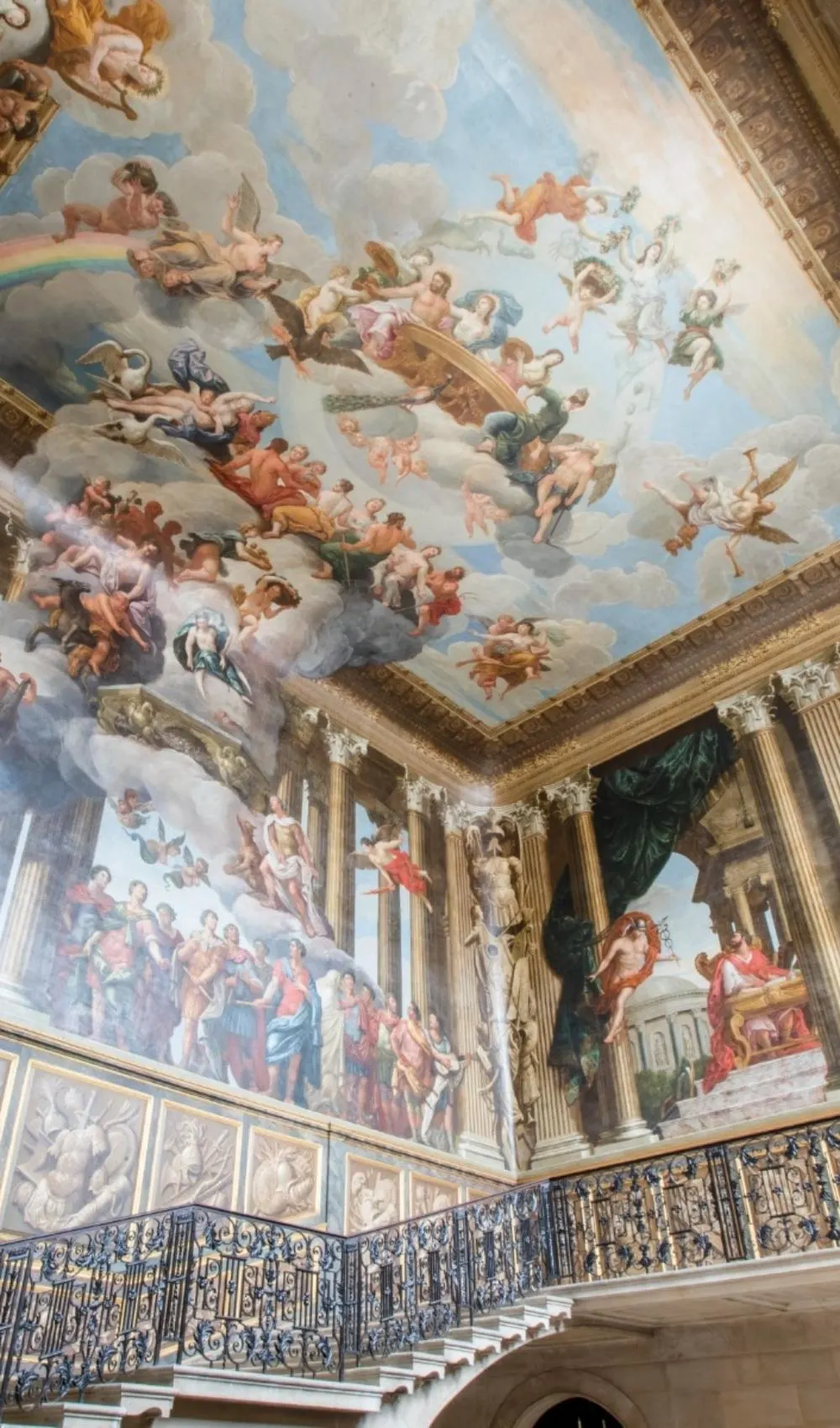 most secret royal palaces in london - secret castles in london - most beautiful stately houses in london - most historic houses in london - stately homes in london - most beautiful interiors in london - most secret art galleries in london - romantic date ideas in london - prettiest places in london - most instagrammable places in london - best palaces in london