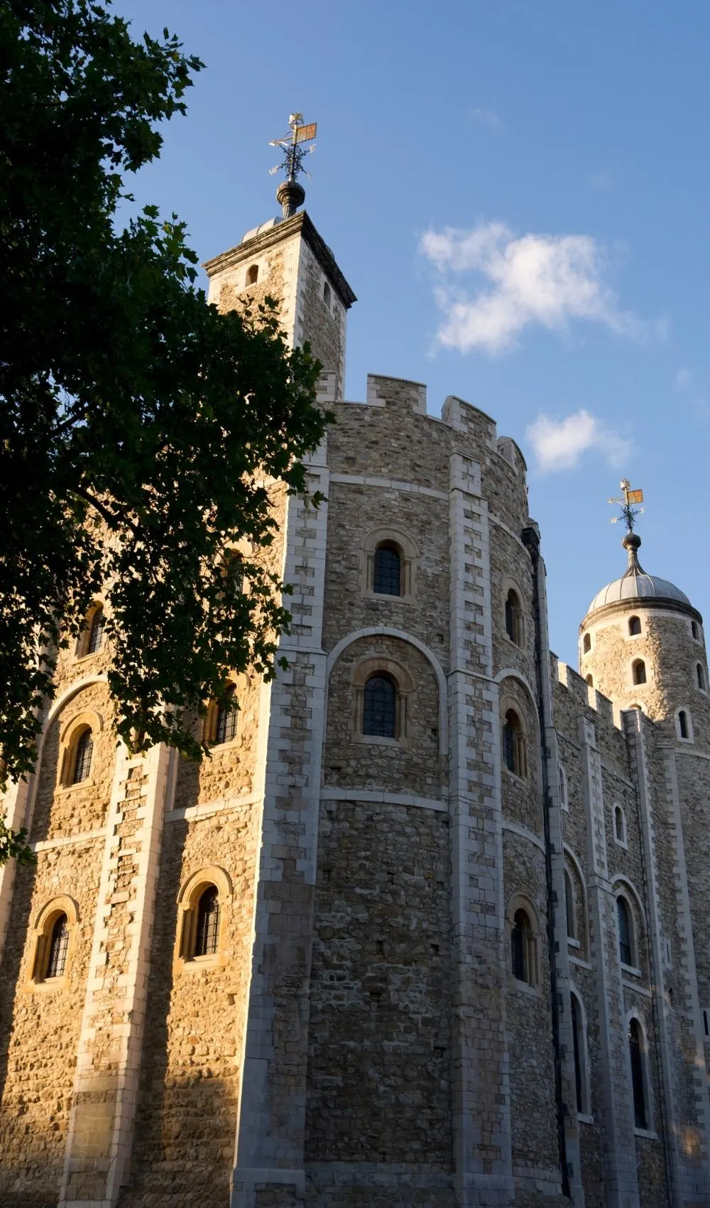 most secret royal palaces in london - secret castles in london - most beautiful stately houses in london - most historic houses in london - stately homes in london - most beautiful interiors in london - most secret art galleries in london - romantic date ideas in london - prettiest places in london - most instagrammable places in london - best palaces in london