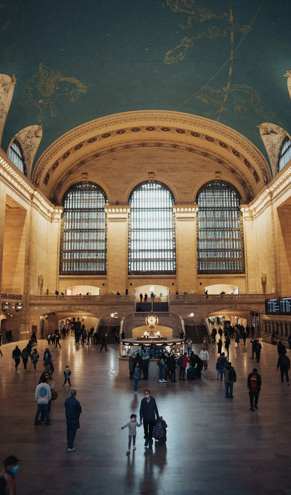 most instagrammable places in nyc - digital nomad in nyc - cute places in manhattan - most secret instagram spots in nyc - most instagrammable streets in new york city - most aesthetic places in nyc to take pictures - most instagrammable places in brooklyn - most instagrammable places in queens - aesthetic places in nyc to eat - cutest places to visit in new york city - hidden gems in nyc - where to see nature in new york city - cutest parks in nyc