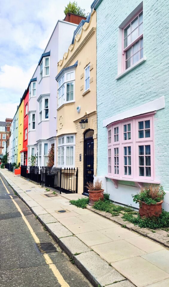 The Prettiest Neighborhoods In London To Visit & Walk Around