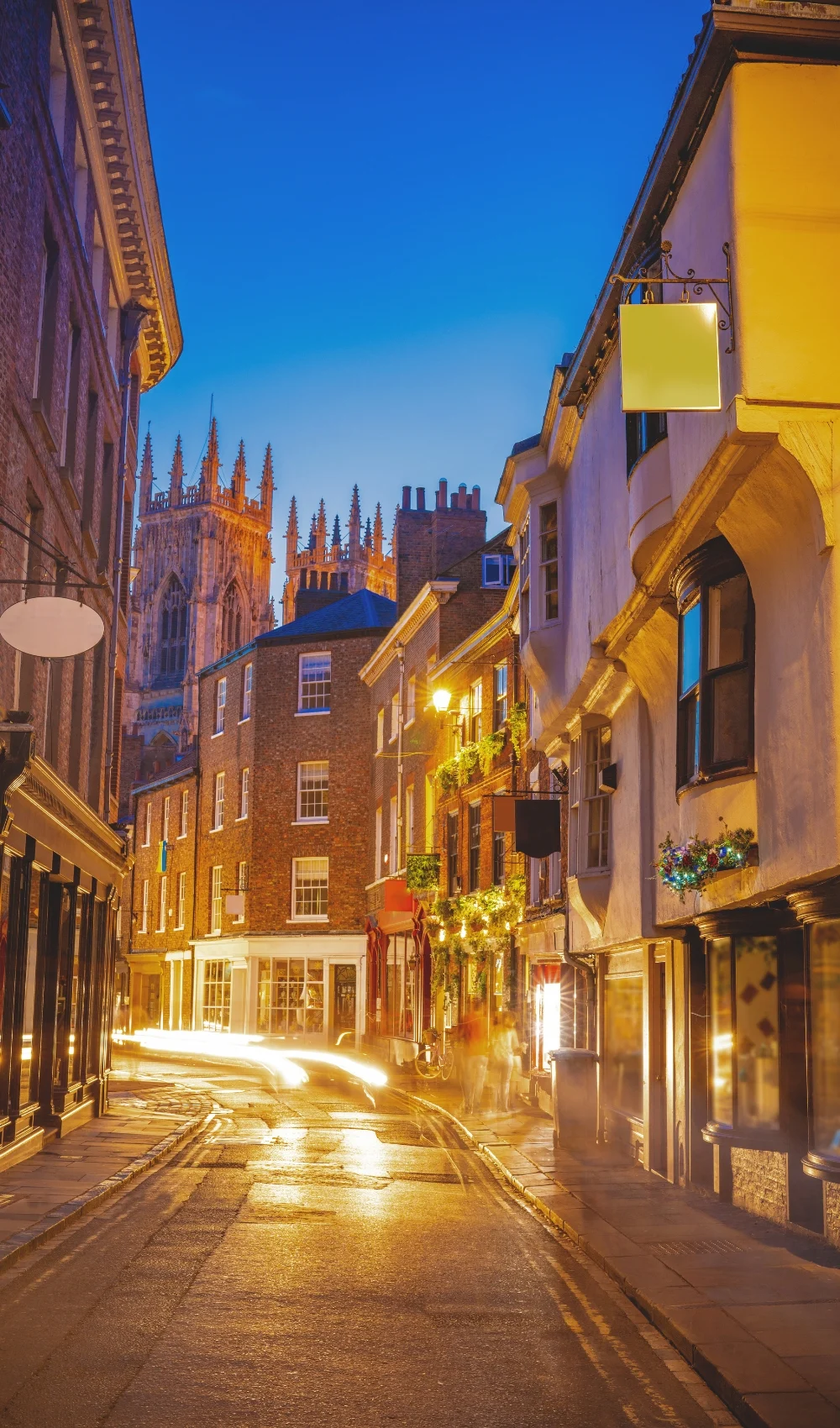 best day trips from london by train - cheap day trip from london - best day trips from london by car - romantic day trips from london without a car - best coastal towns near london - best beaches near london - most beautiful towns near london - most beautiful cities around london