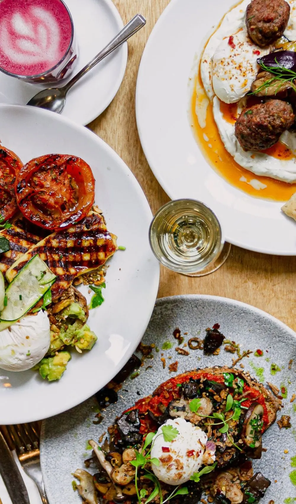 best vegan breakfast in london - best vegan brunch in london - best vegan brunch london bridge - best vegan cafes in london - best places to eat vegan food in london - best vegan restaurants in central london - where to eat in london - london food guide for vegans - london travel guide - london travel bucket list - best things to do in london