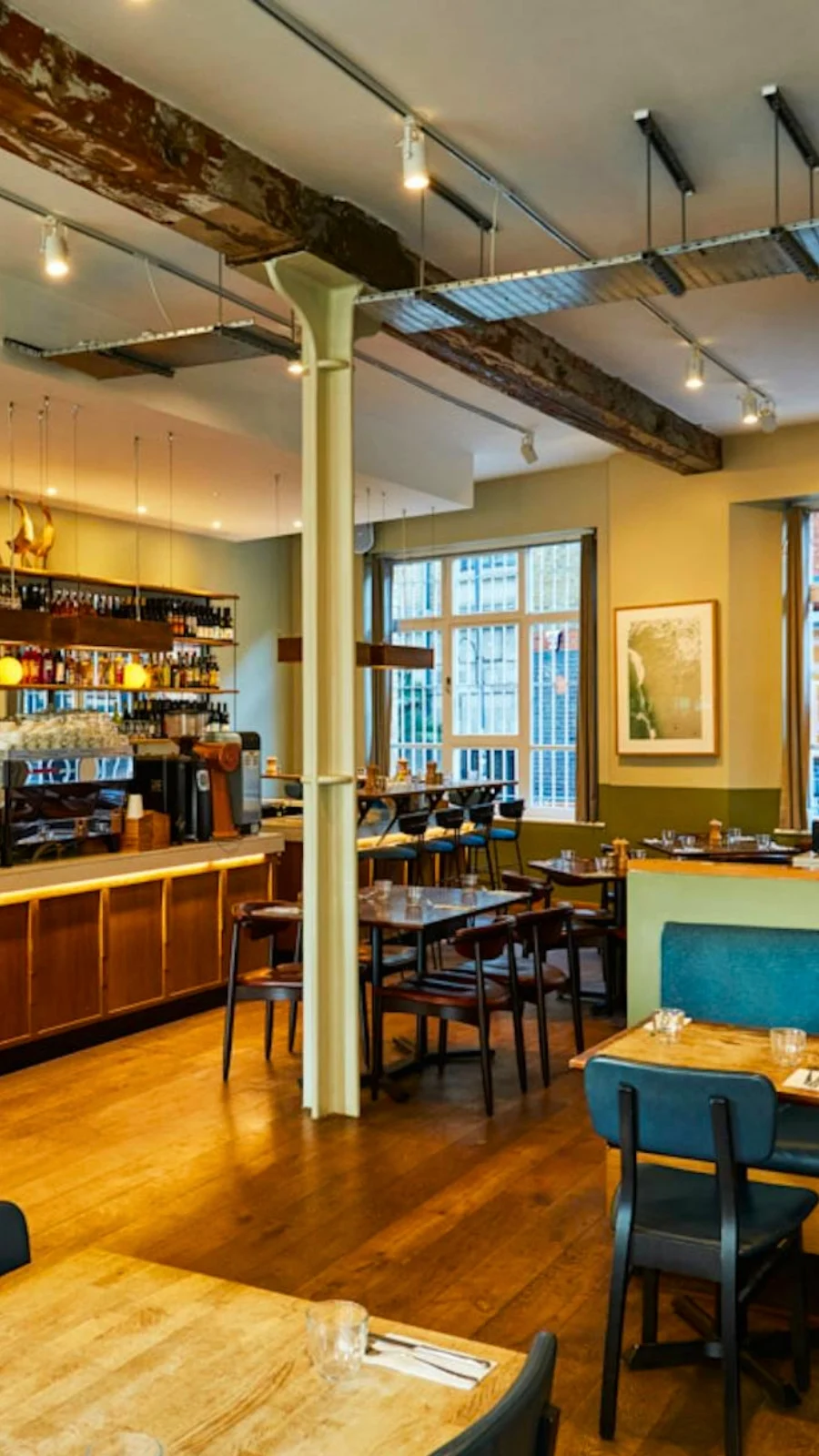 Best Cafes to Work in East London: Lantana Shoreditch