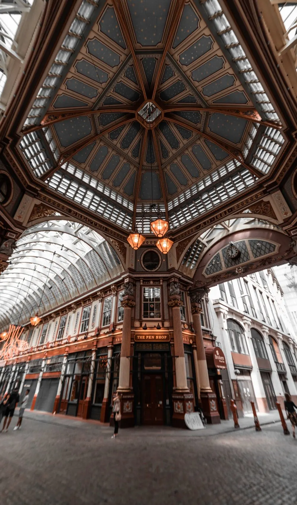 Best Roman Ruins in London: Roman Basilica Ruins at Leadenhall Market