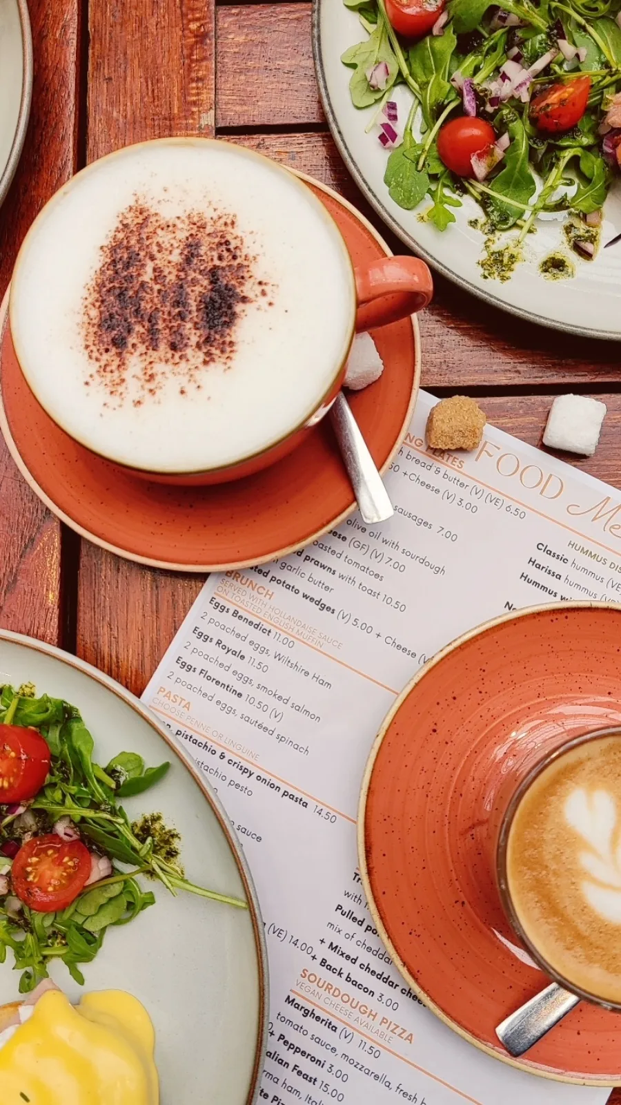 Best Cafes in London Bridge: Cafe Piazza, Hay's Galleria