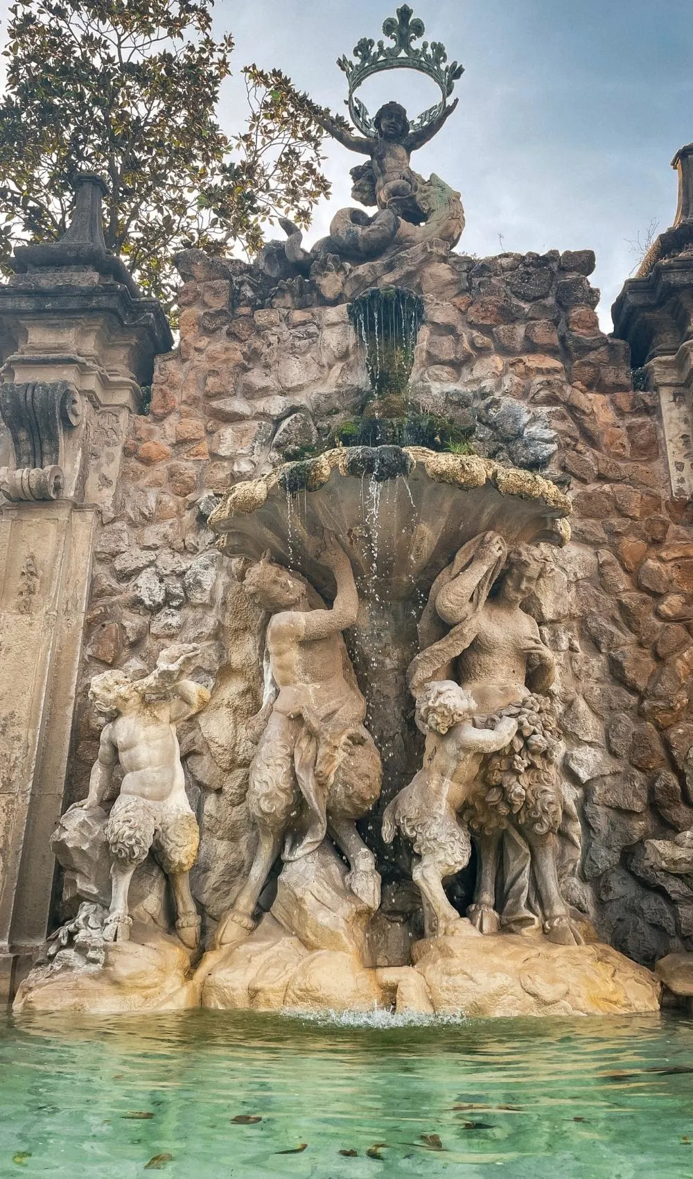 most beautiful places in rome - most beautiful gardens in rome - beautiful churches in rome - most instagrammable places in rome - best hidden gems in rome - most beautiful villas in rome to visit - magical places in rome - best hidden gems in italy - where to find sculptures in rome - where to find statues in rome - villa sciarra rome trastevere review - villa sciarra statues explanation - mythological statues in rome - beautiful parks in rome - free things to do in rome italy 