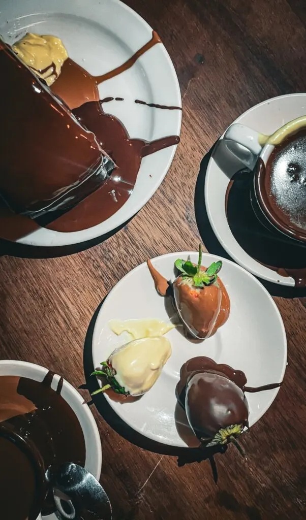 italian bear chocolate reviews rathbone place fitzrovia - italian bear chocolate menu london - best cafes in fitzrovia best restaurants - best hidden food gems in london - best hot chocolate in london - cafes in central london - best places to eat in central london hidden food gems