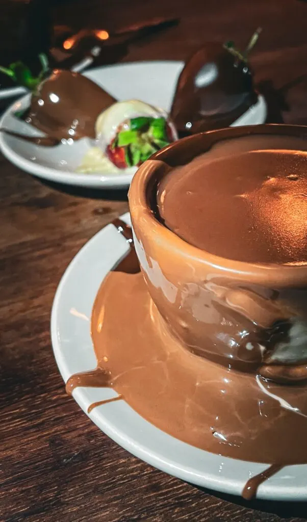 italian bear chocolate reviews rathbone place fitzrovia - italian bear chocolate menu london - best cafes in fitzrovia best restaurants - best hidden food gems in london - best hot chocolate in london - cafes in central london - best places to eat in central london hidden food gems