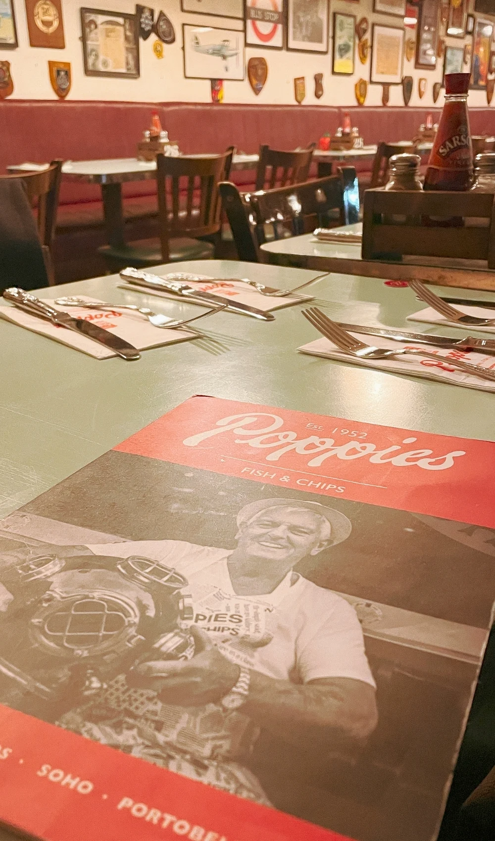 review poppies fish and chips london camden - poppies fish and chips menu - best fish and chips in london - best restaurants in camden town - best places to eat in camden town - best restaurants in london