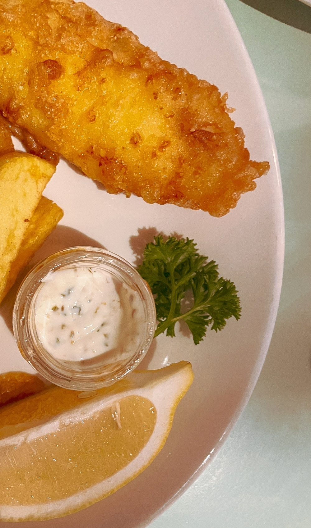 review poppies fish and chips london camden - poppies fish and chips menu - best fish and chips in london - best restaurants in camden town - best places to eat in camden town - best restaurants in london