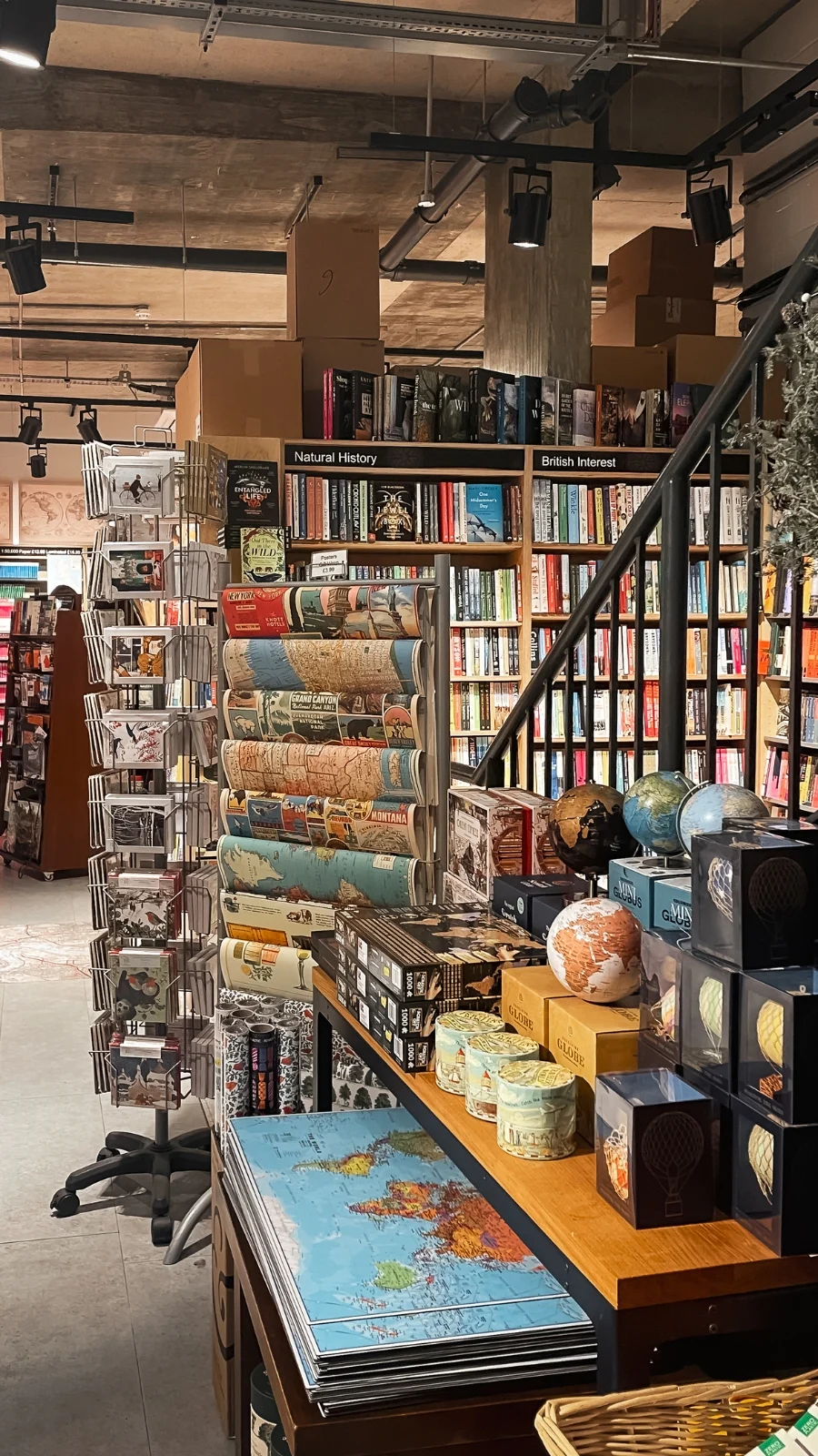 best london bookstores aesthetic - beautiful bookshops in london - literary london itinerary - bookish places in london - most unique places to visit in london for book lovers - london book itinerary - secret things to do in london off the beaten path - london itinerary budget - books set in london - london book locations - best places to eat in london - book inspired places in london - magical places in london - shakespeare places in london - romeo and juliet in london 