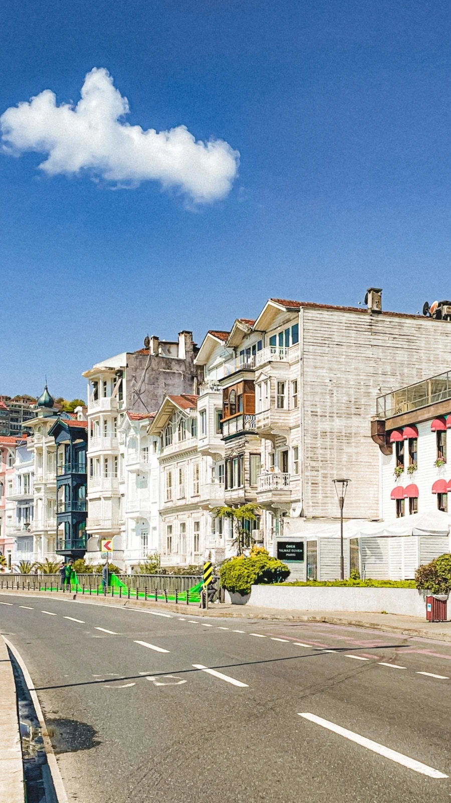 best aesthetic cafes in istanbul turkey - best places to eat in istanbul off the beaten path - best coffee shops in istanbul - best things to do in istanbul turkiye - best restaurants in istanbul - best breakfast in istanbul - best brunch in istanbul instagrammable cafes - istanbul food guide - istanbul travel guide - istanbul bucket list - istanbul food bucket list - must eat places in istanbul - traveling to istanbul for the first time - istanbul itinerary