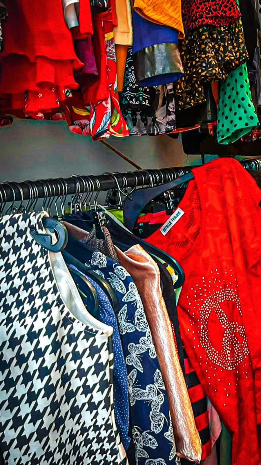 best shops in london shopping guide - best shopping in camden town - best shops in camden town - best things to do in camden town aesthetic - london travel guide - london bucket list - best things to do in london - best stores in london - beautiful places in london - best vintage shops in london - best markets in london