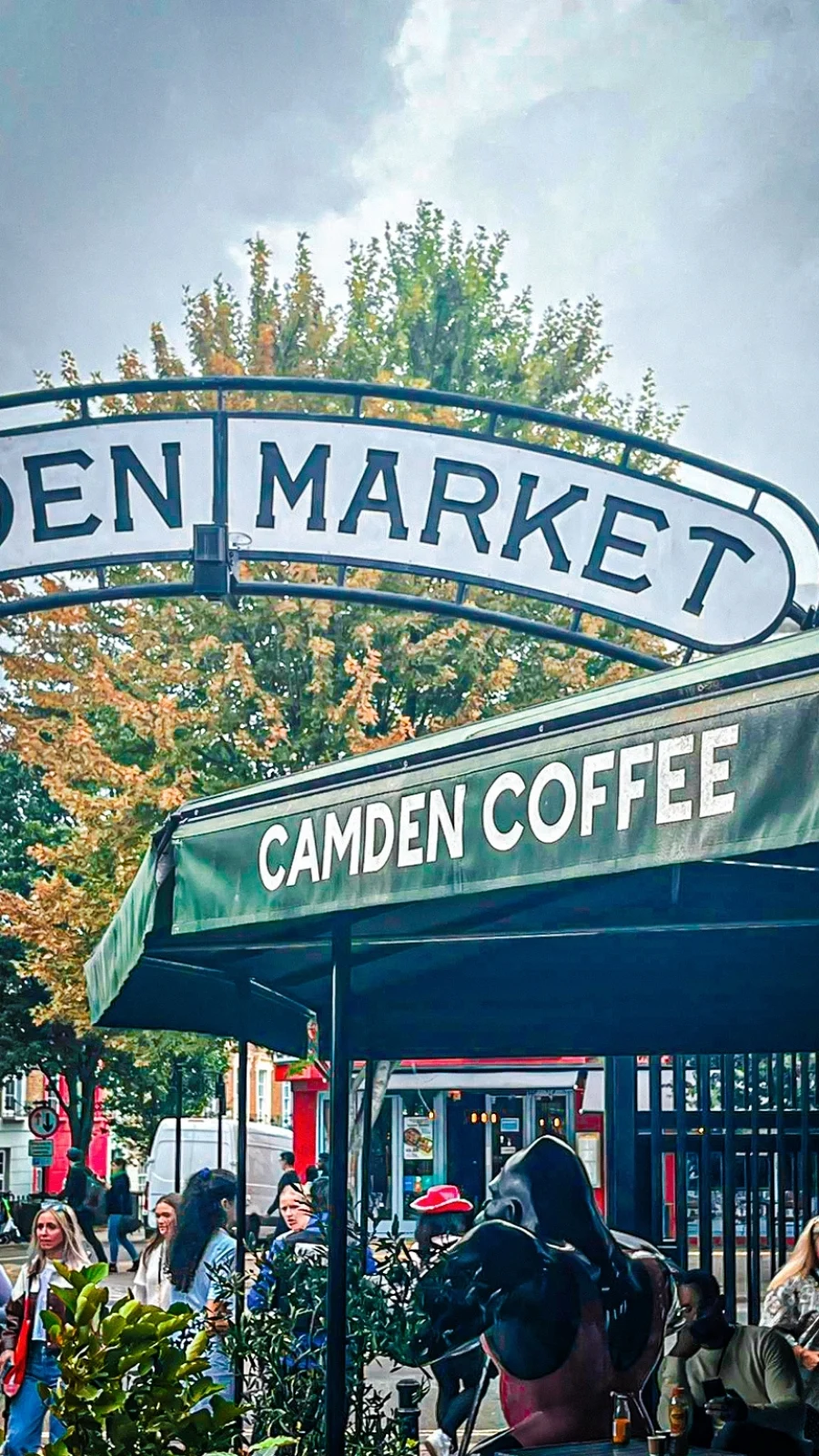 best shops in london shopping guide - best shopping in camden town - best shops in camden town - best things to do in camden town aesthetic - london travel guide - london bucket list - best things to do in london - best stores in london - beautiful places in london - best vintage shops in london - best markets in london - best charity shops in london
