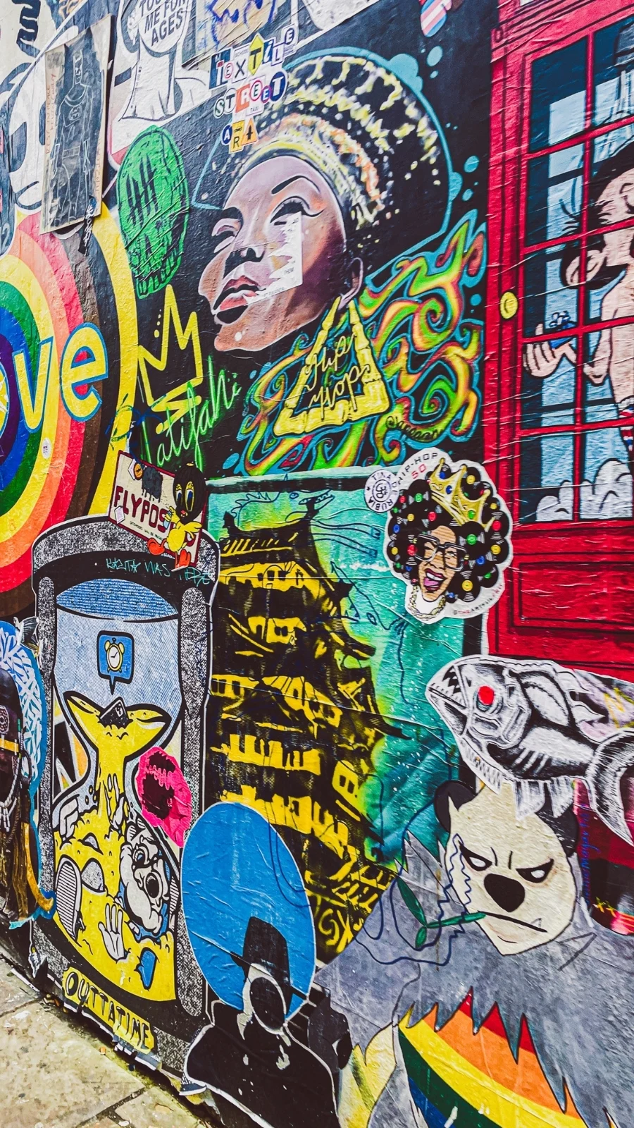 best street art in london street art spots - london travel guide - london bucket list - best things to do in london off the beaten path - secret places in london - best places to see street art in london on a budget - free things to do in london hidden gems - best street art streets in london aesthetic - best street art in brick lane - best street art in shoreditch - best street art in camden town - best street art in soho central london