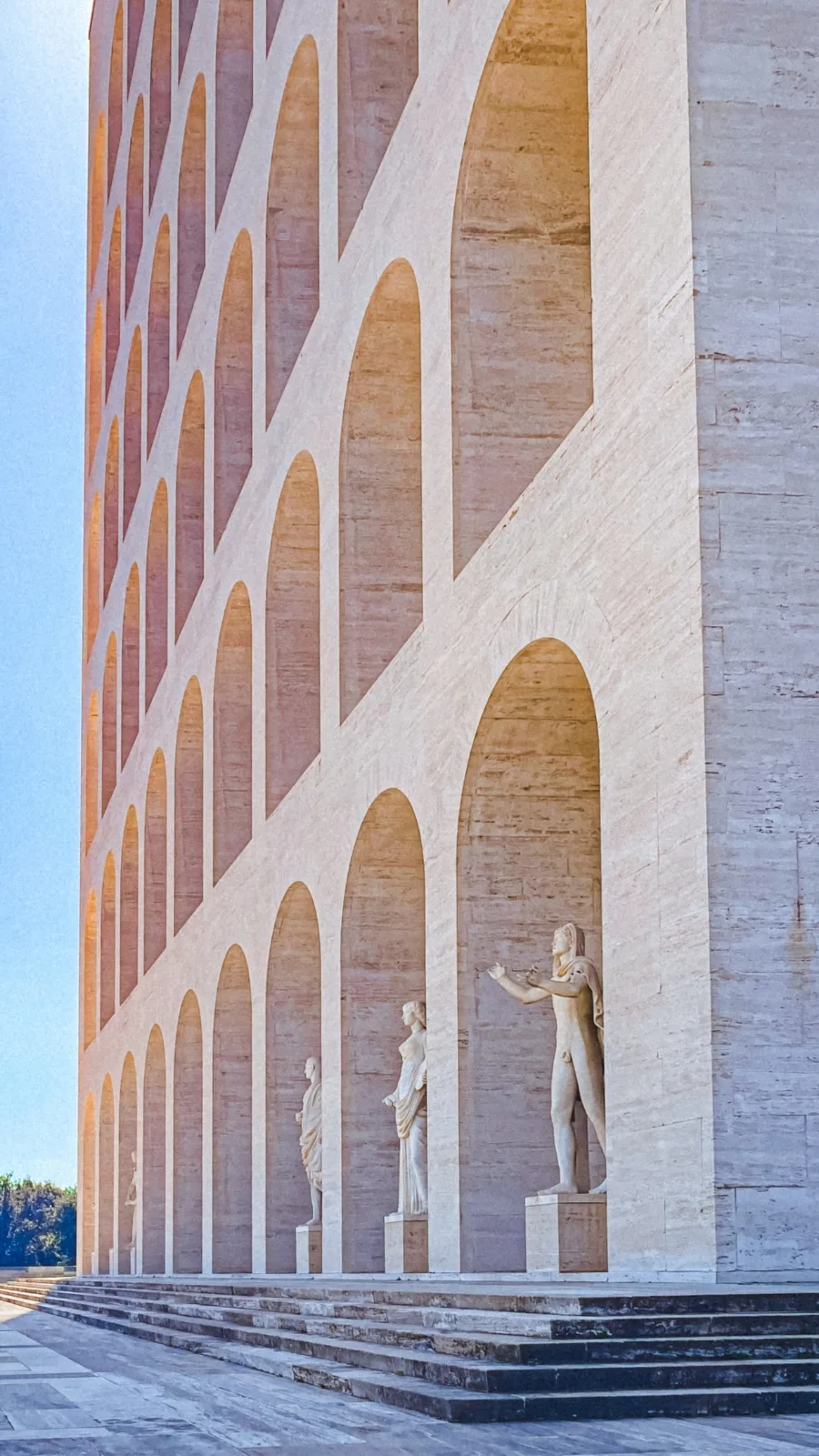 Most Beautiful Palaces in Rome: Palazzo della Civiltà Italiana, EUR