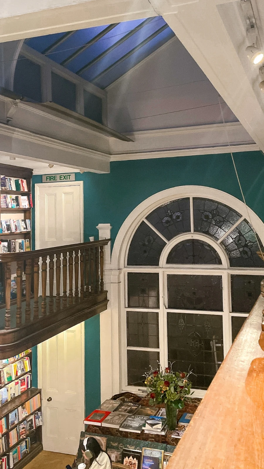 best things to do in marylebone central london itinerary - hidden gems, shops and beautiful places to visit in marylebone daunt books