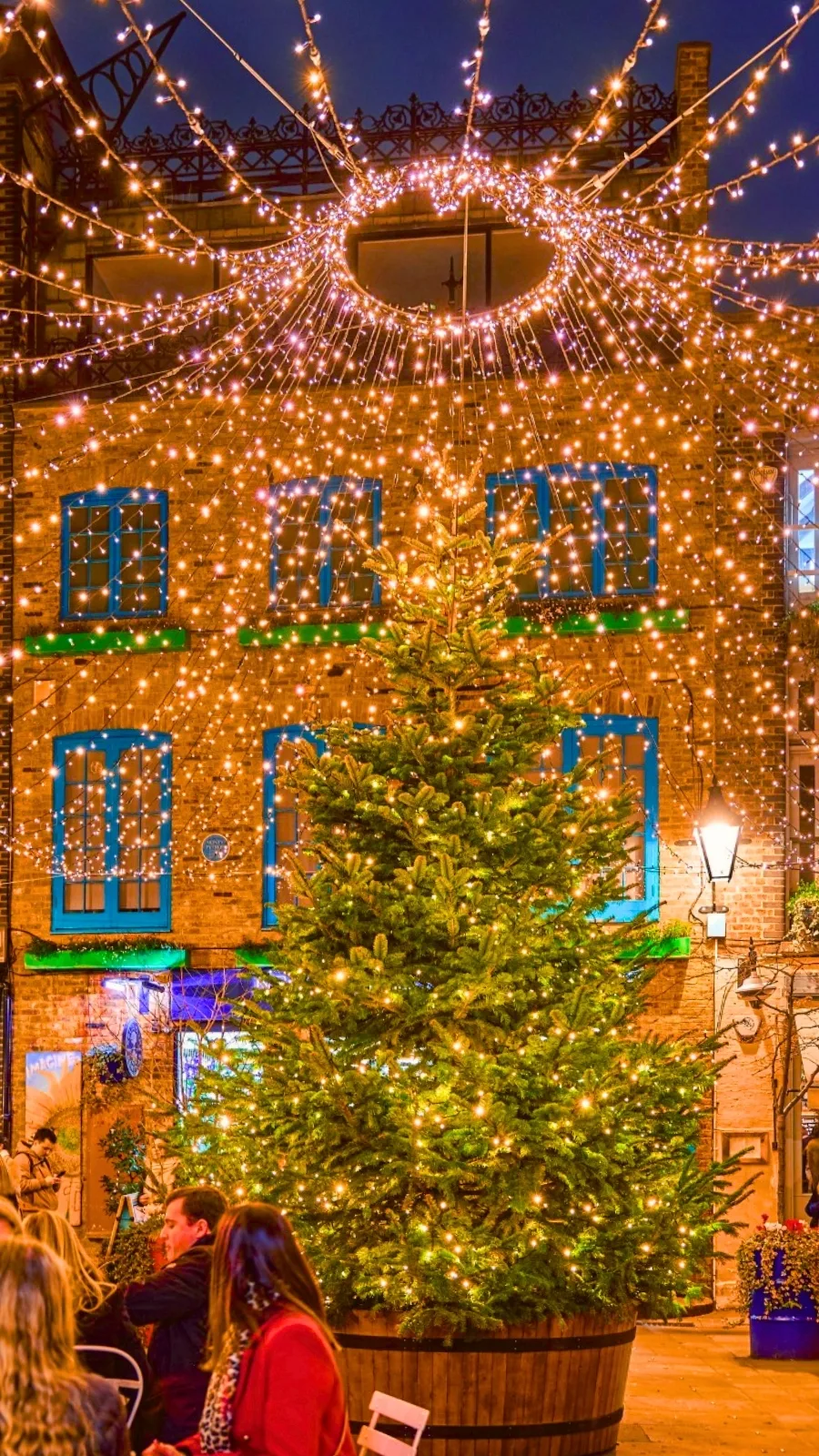 Best Christmas Shop Windows in London: Covent Garden