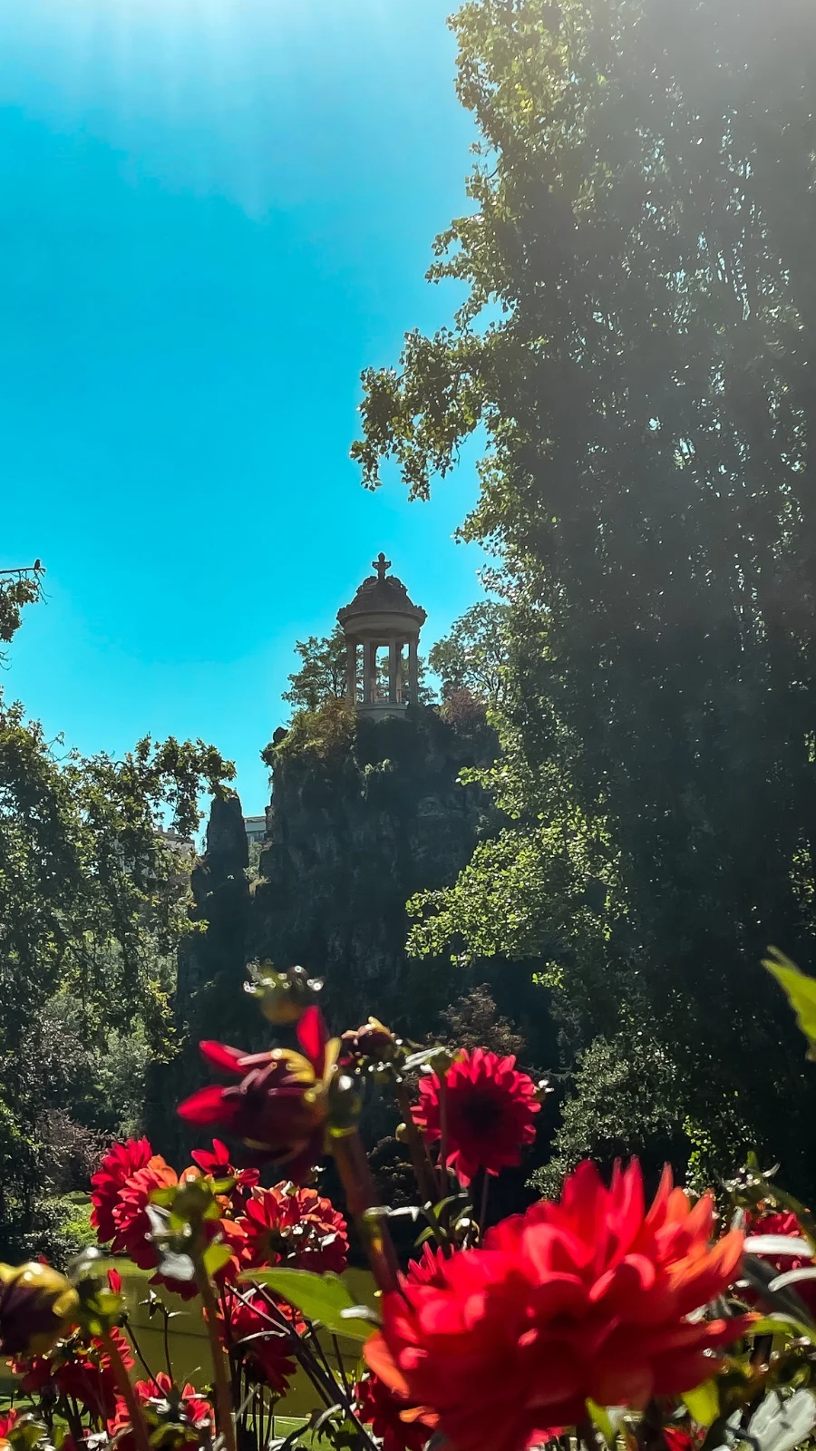 Floral Places in Paris: Parc des Buttes-Chaumont