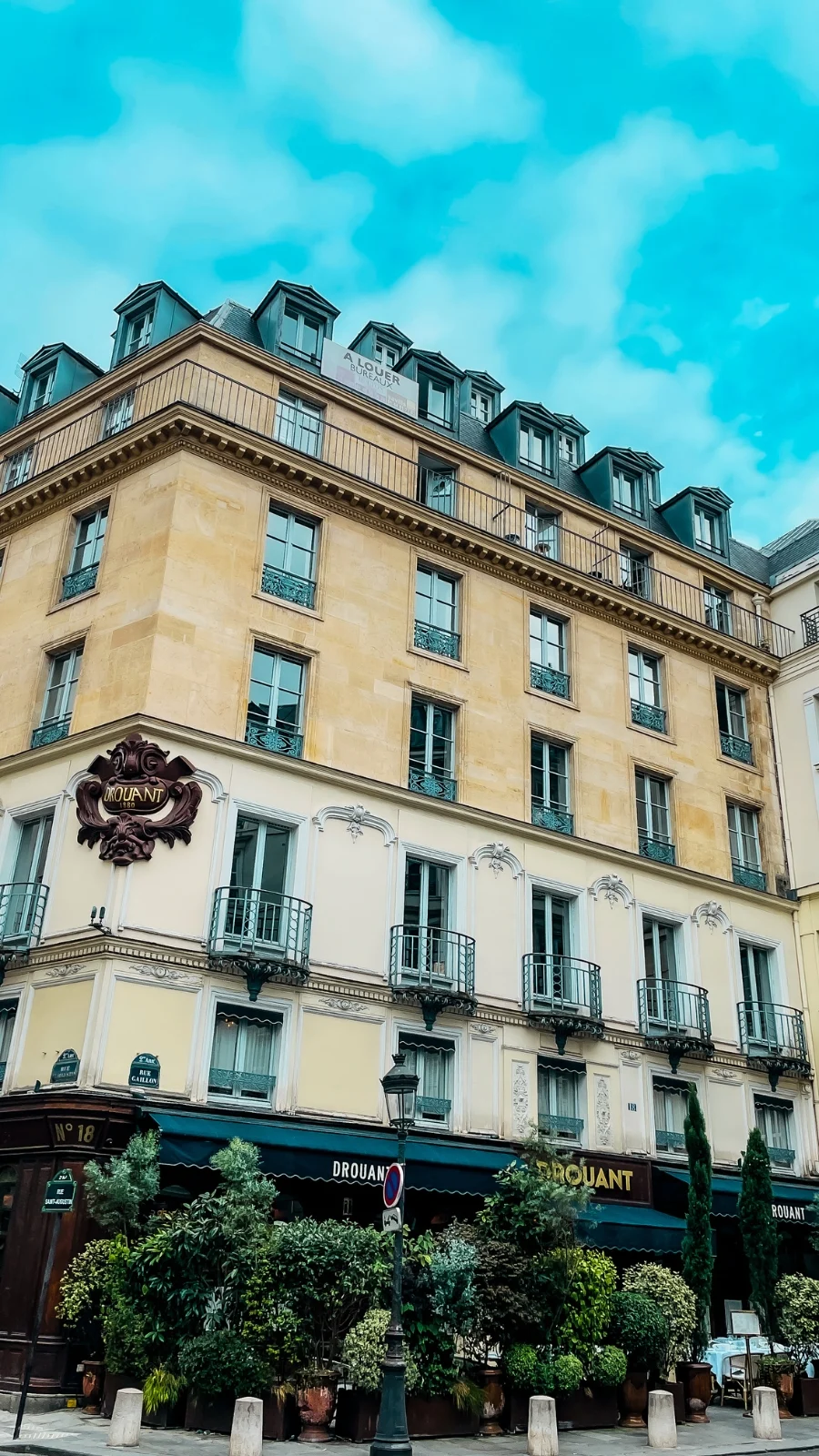 Floral Places in Paris: Place Gaillon