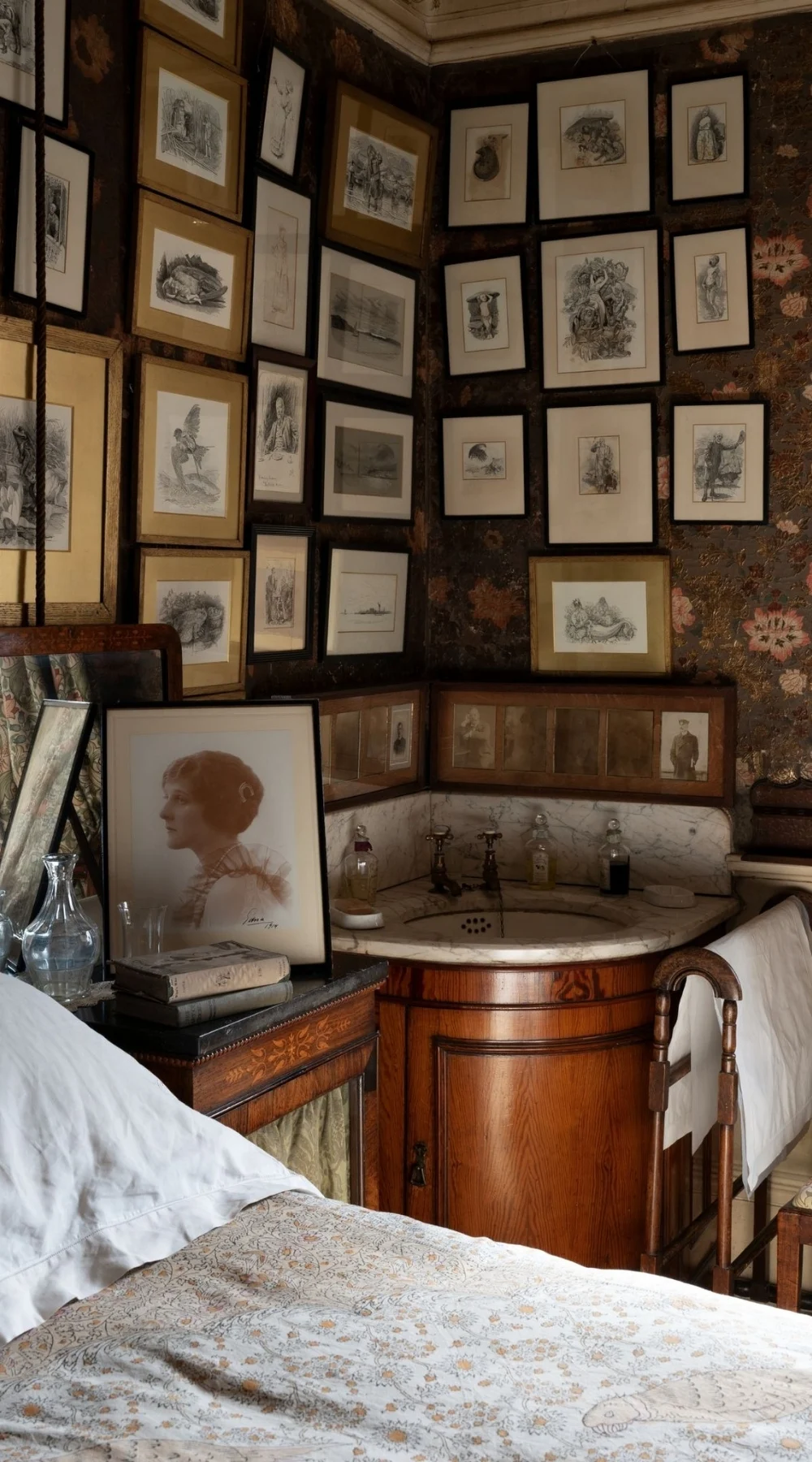 Best Hidden Gems in West London: Sambourne House, 18 Stafford Terrace