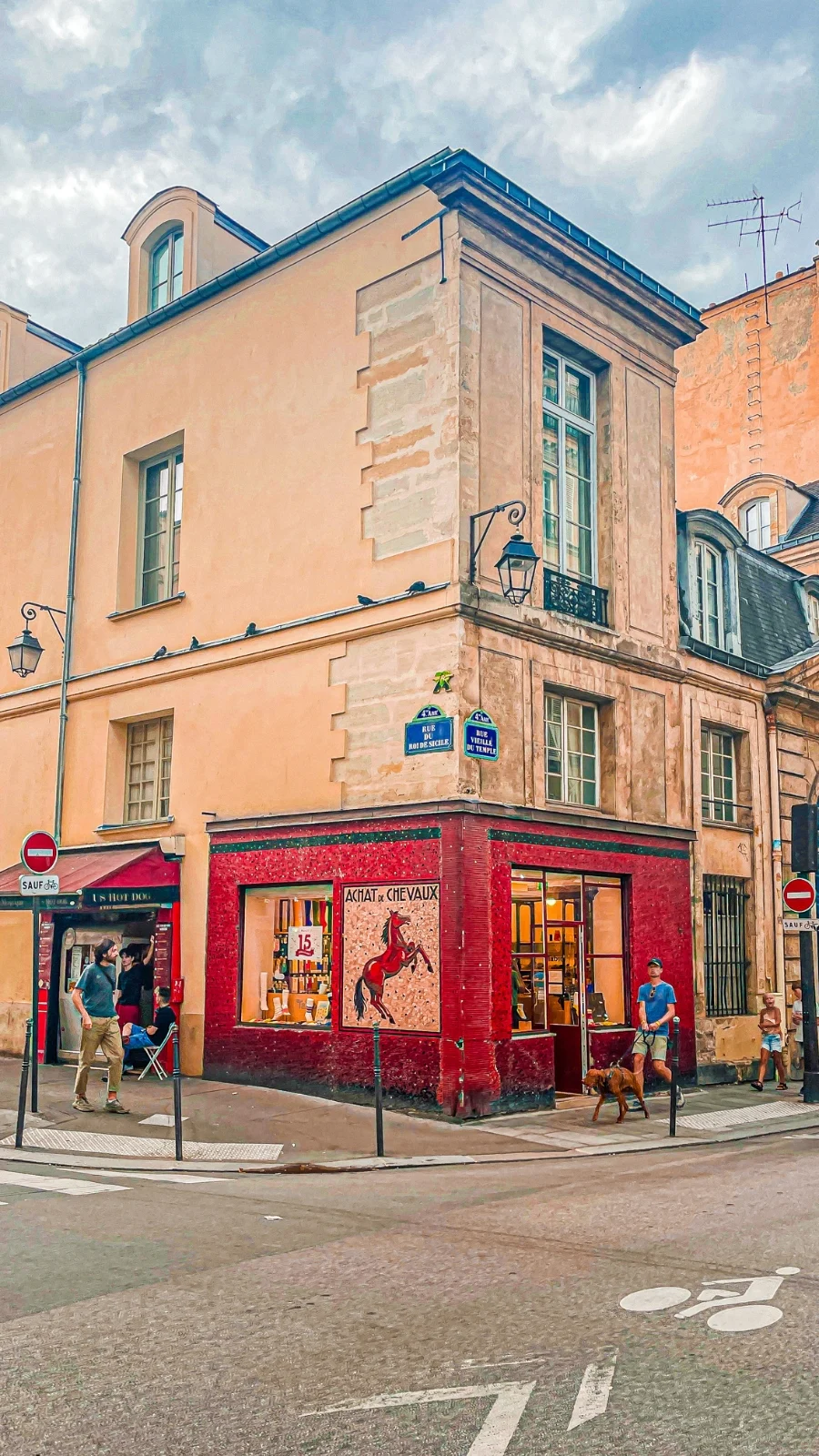 Best Hidden Gems in Le Marais Paris: Discover Aesthetic Streets