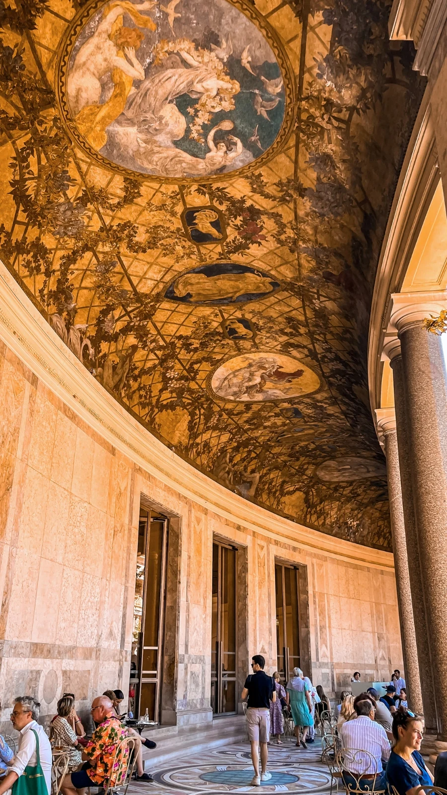 Places to Visit During the Fall in Paris: Petit Palais