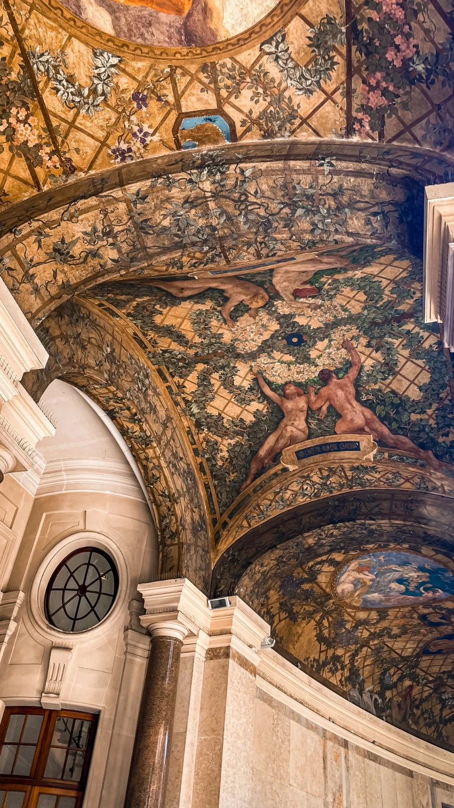 Places to Visit During the Fall in Paris: Petit Palais