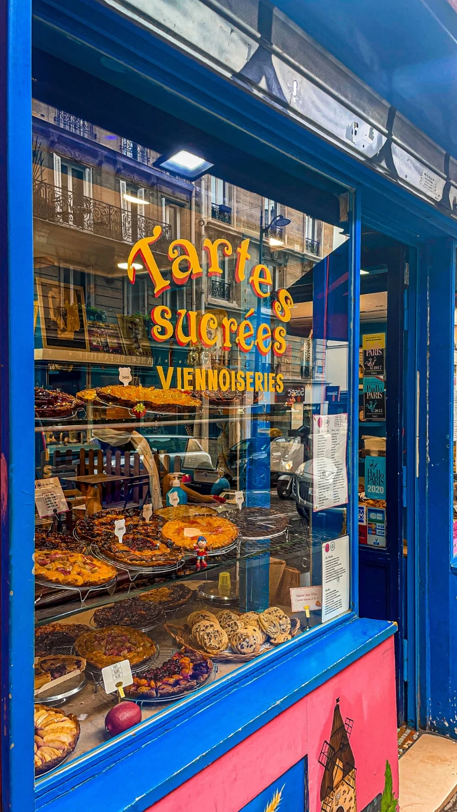 Places to Visit During the Fall in Paris: Montmartre bakery