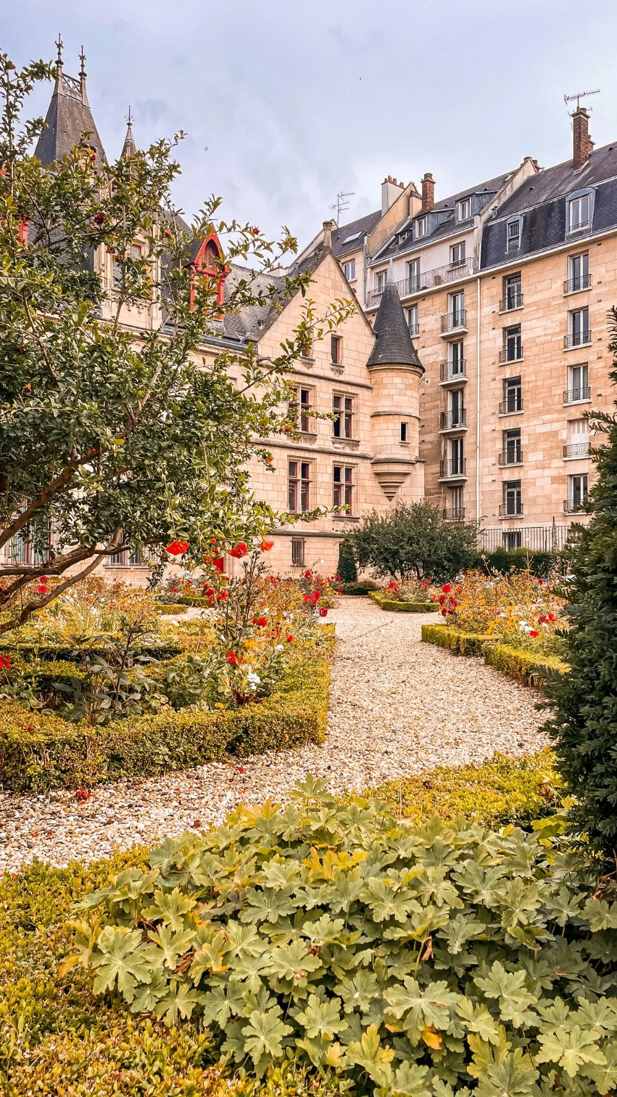 Best Things to Do in the Fall in Paris: Hôtel de Sens Garden, 4th Arrondissement and bibliotheque forney