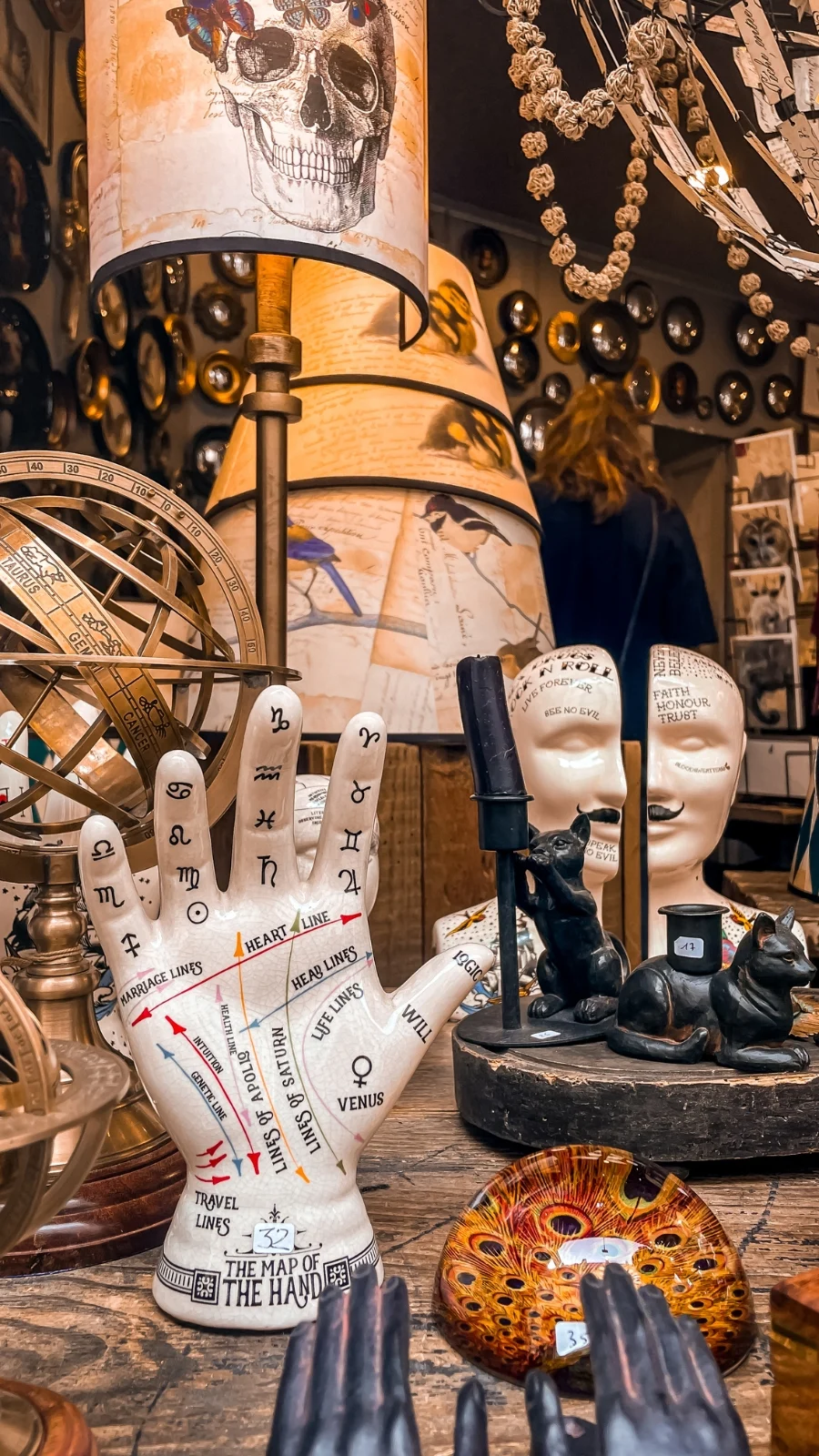 Best Things to Do in the Fall in Paris: Medieval and Historical Streets of Saint-Paul and Le Marais
