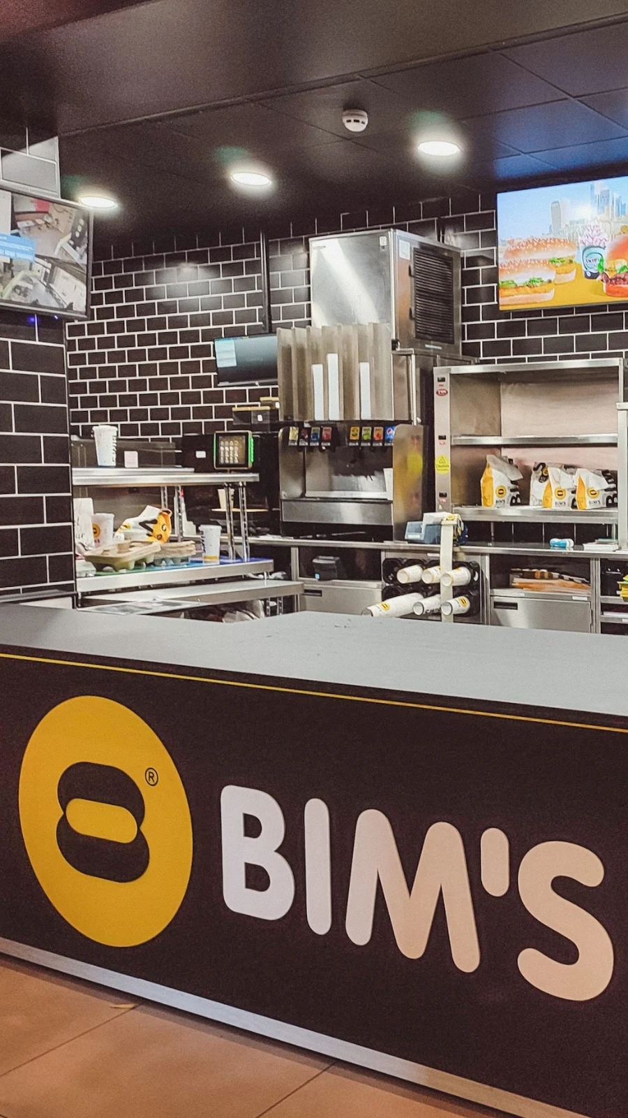 bim's edmonton review - best halal burgers in london street food guide - must eat places in north london travel bucket list - cheap food london 