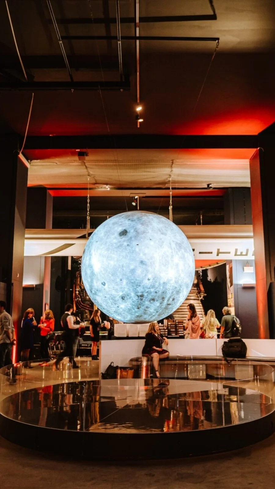 unique cheap free things to do in london with kids, tweens and teenagers - best activities with children in london travel guide