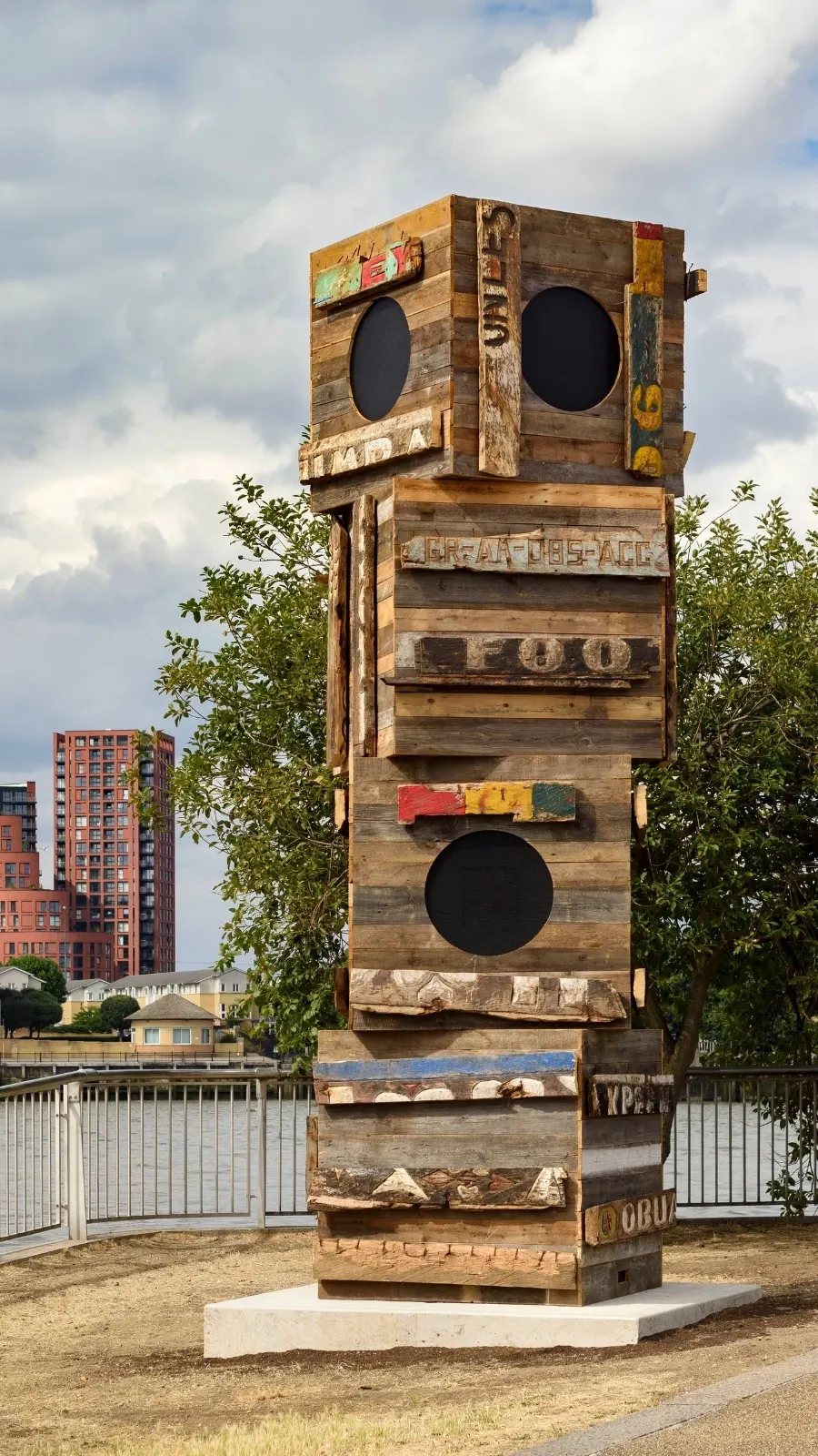 Best London Attractions for Art Lovers: Outdoors Art Trails