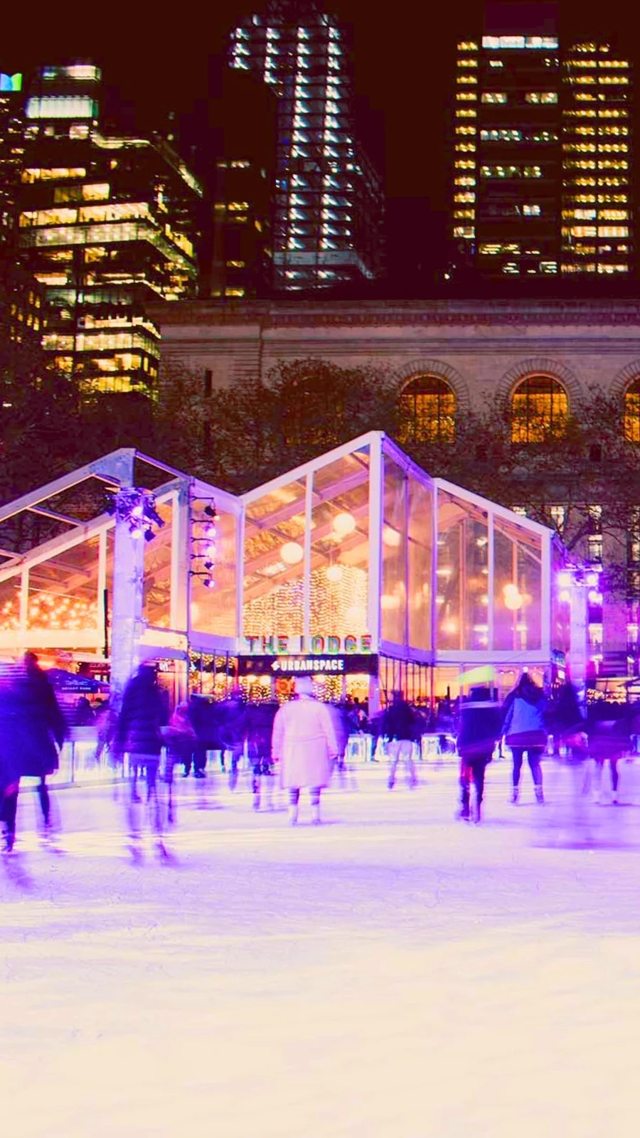 Christmas Markets in London: Canary Wharf Christmas Market and Ice Rink