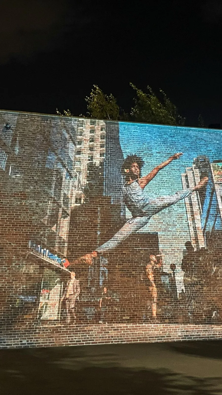 Free Things to Do in Brooklyn NYC: St. Ann&rsquo;s Warehouse