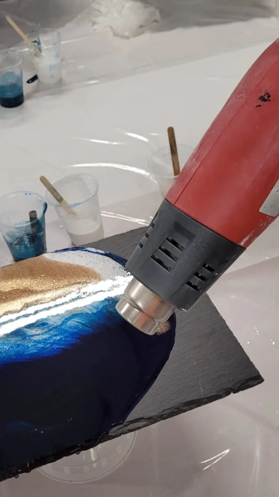 Unique Workshops in London: Resin Art Workshop, Hava Stone