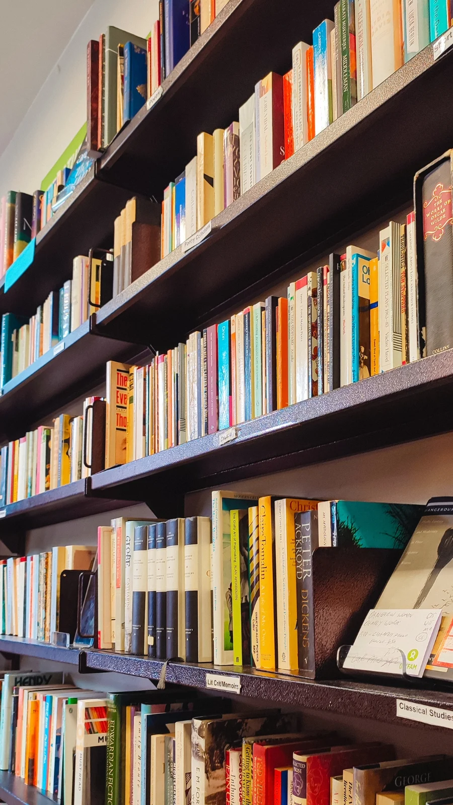 Best Oxfam Shops in London: Oxfam Bookshop Bloomsbury Street, Central London