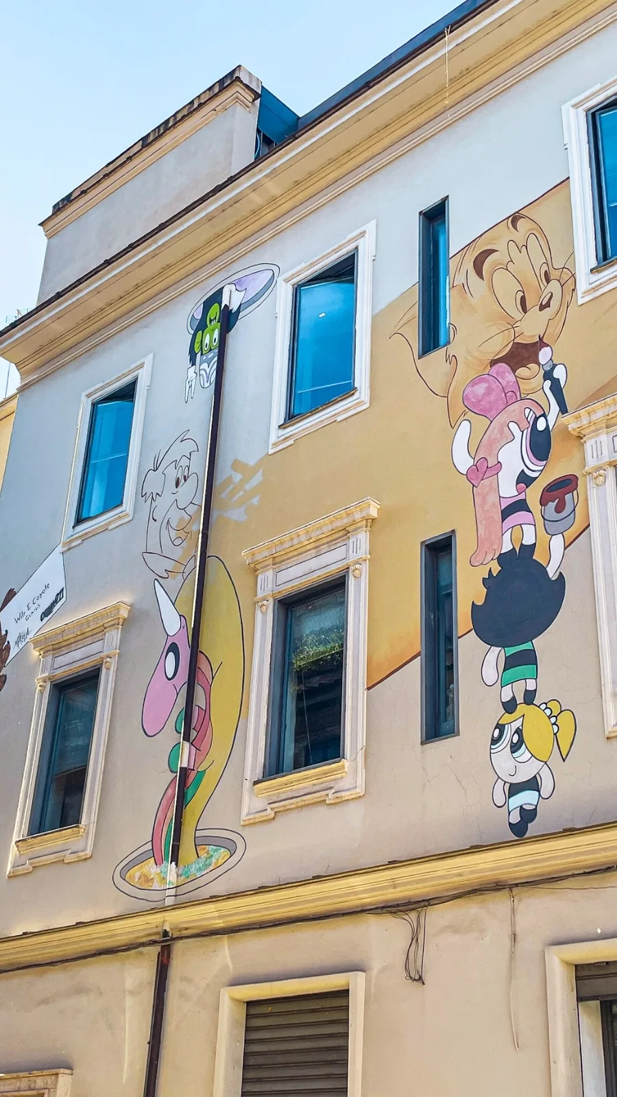 Testaccio: Via Giuseppe Acerbi and the Fresco that Celebrates Creativity