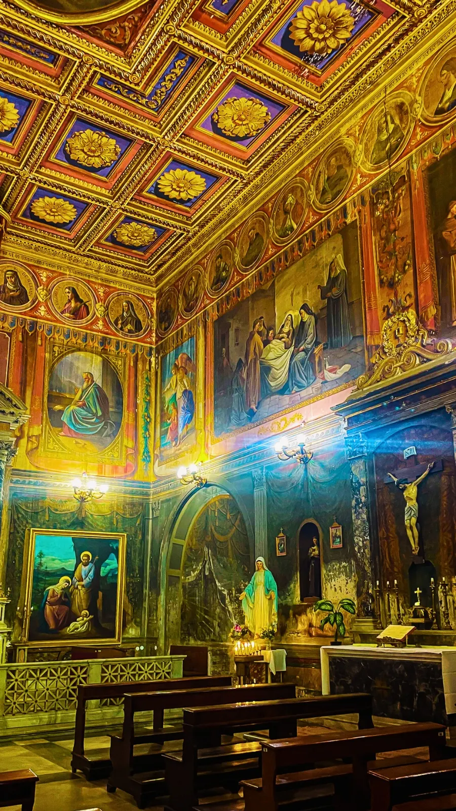 Trastevere: The Secret Church of Ss. Cosma e Damiano